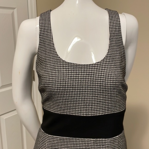 Pink Tartan herringbone pencil dress size 4 wool never worn - Picture 4 of 14